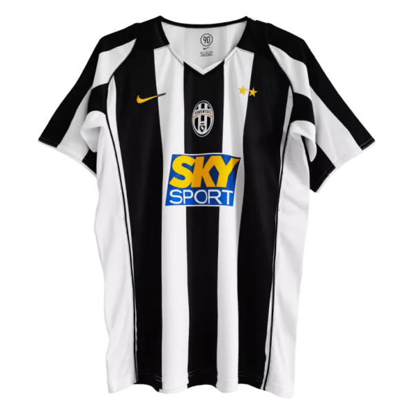 Retro Juventus 2004/05 Home Jersey – Timeless Sophistication